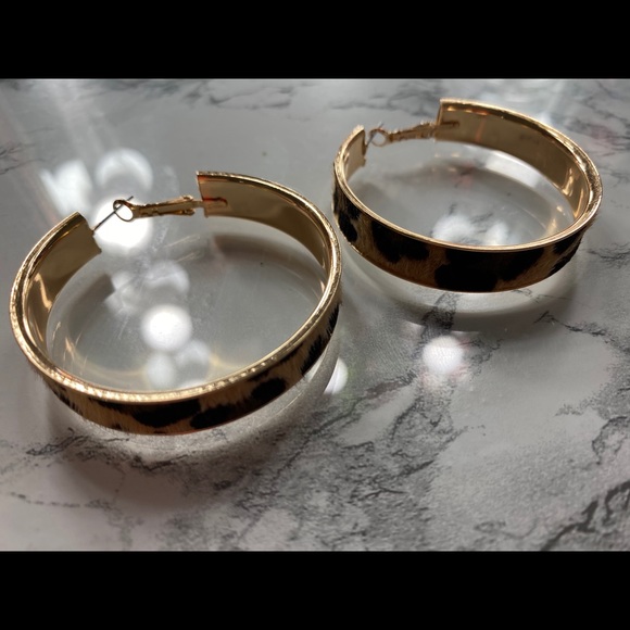 Cheetah Fur Hoops - Picture 2 of 3